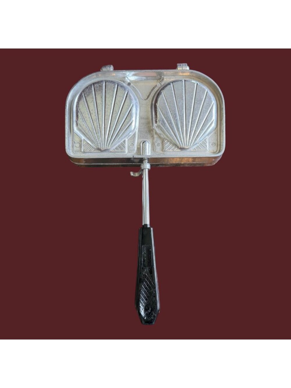 Vintage French Scallop Shell Sandwich Maker Campfire Toaster